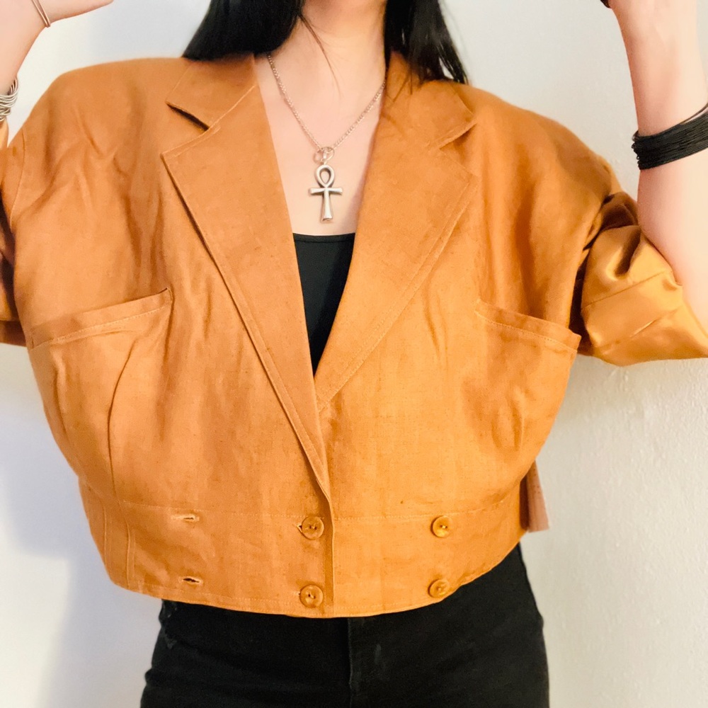 Linen Double Breasted Cropped Structure Jacket - Picture 6 of 16